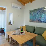 Poly's Lefkada アパート