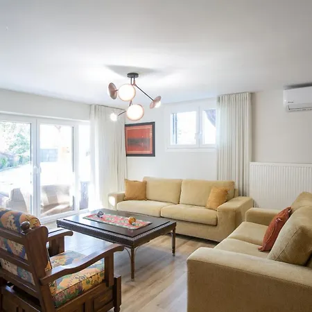 Poly's Lefkada アパート