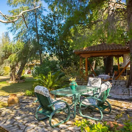Апартаменты Poly's Lefkada