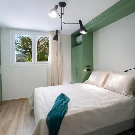 Poly's Lefkada Apartment *