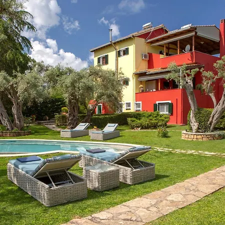 Poly's Lefkada Apartment Apolpaina