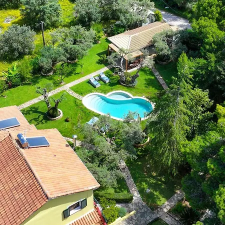 Poly's Lefkada